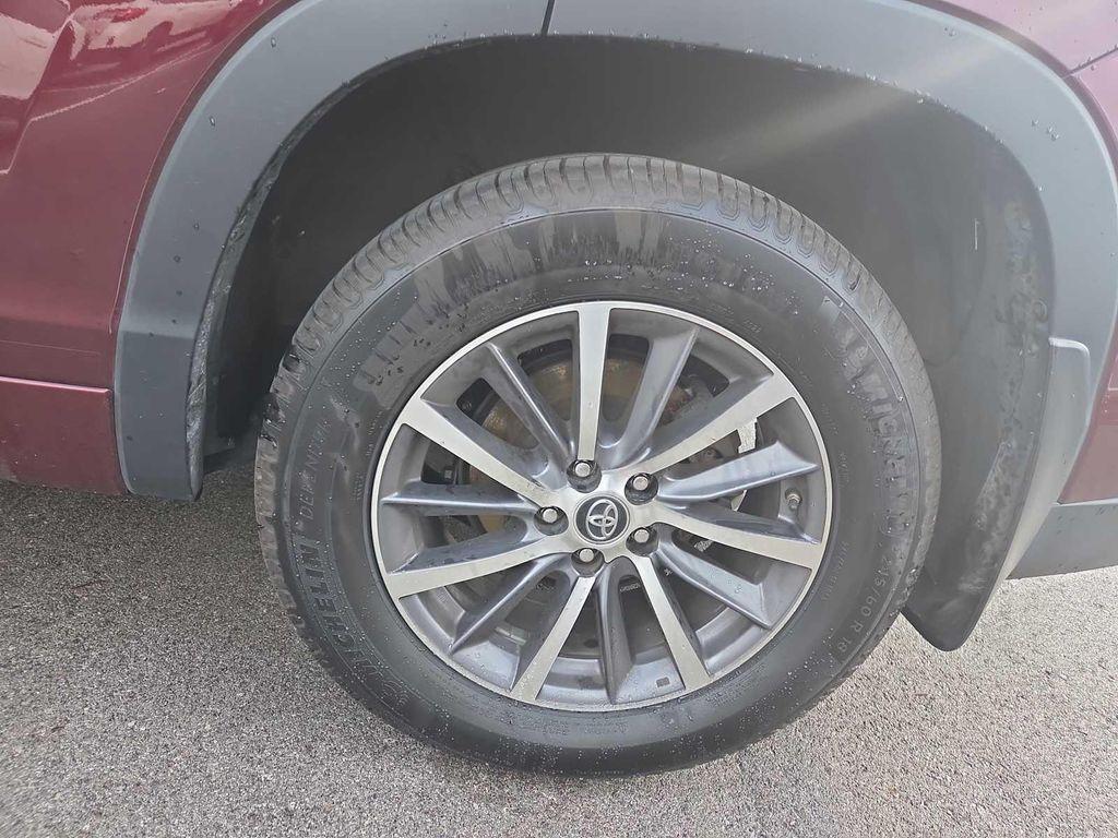 used 2018 Toyota Highlander car, priced at $26,999