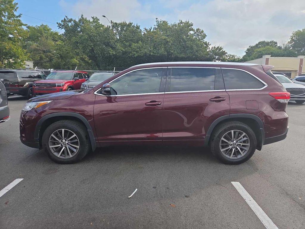 used 2018 Toyota Highlander car, priced at $26,999