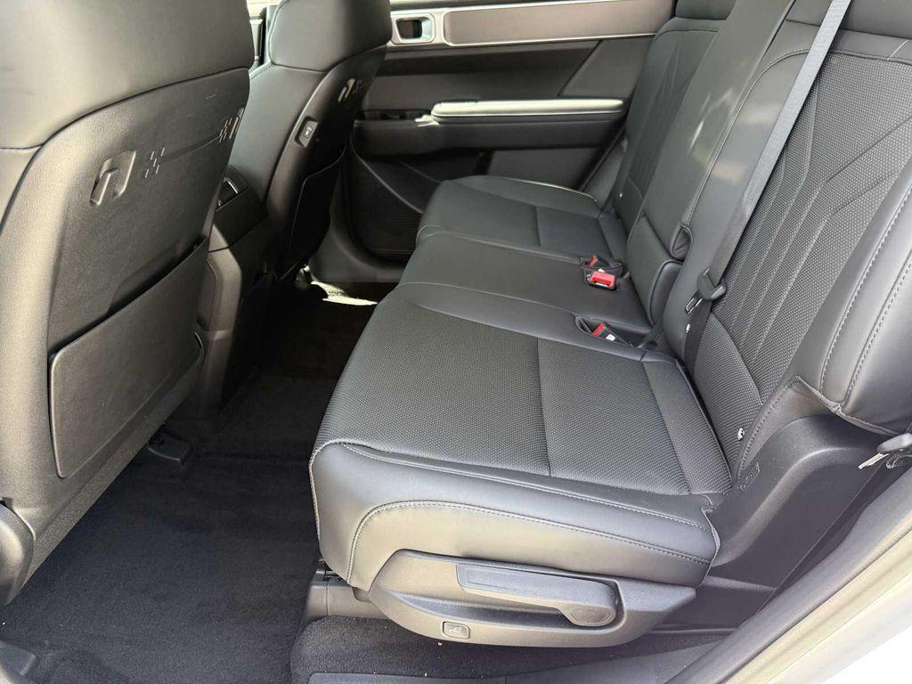 used 2025 Hyundai Santa Fe car, priced at $33,999