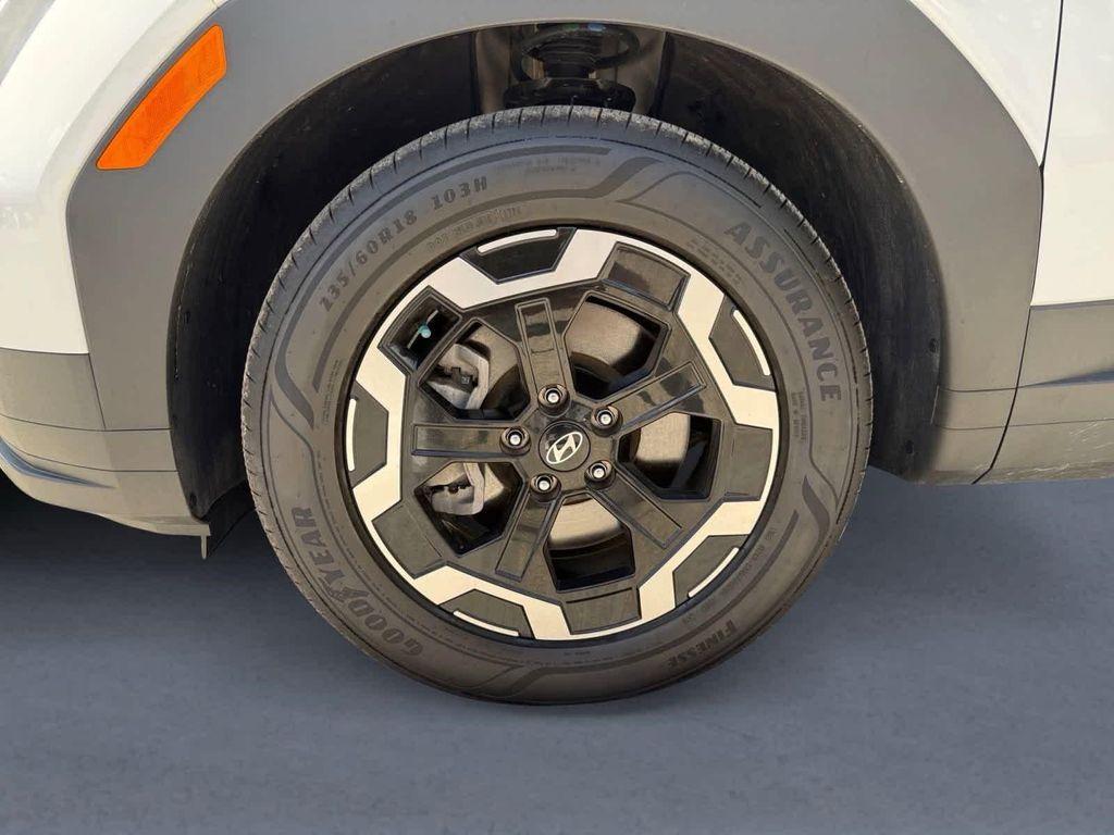 used 2025 Hyundai Santa Fe car, priced at $33,999