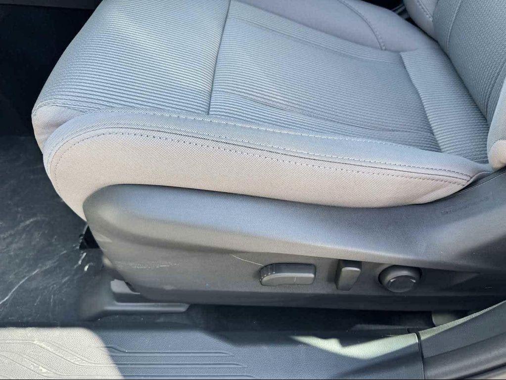 new 2025 Subaru Legacy car, priced at $32,189