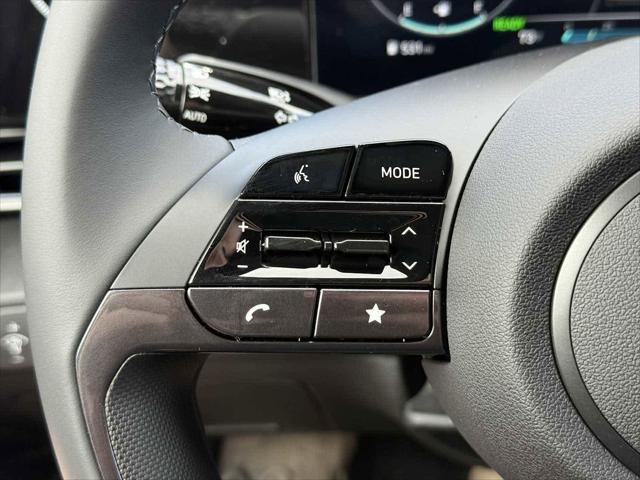 new 2025 Hyundai Elantra car, priced at $28,358
