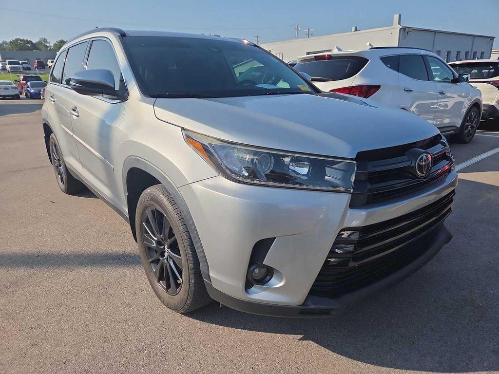used 2019 Toyota Highlander car, priced at $26,999