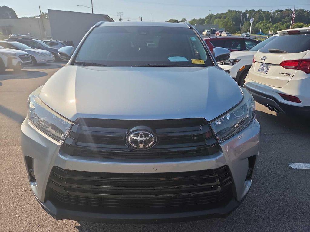used 2019 Toyota Highlander car, priced at $26,999