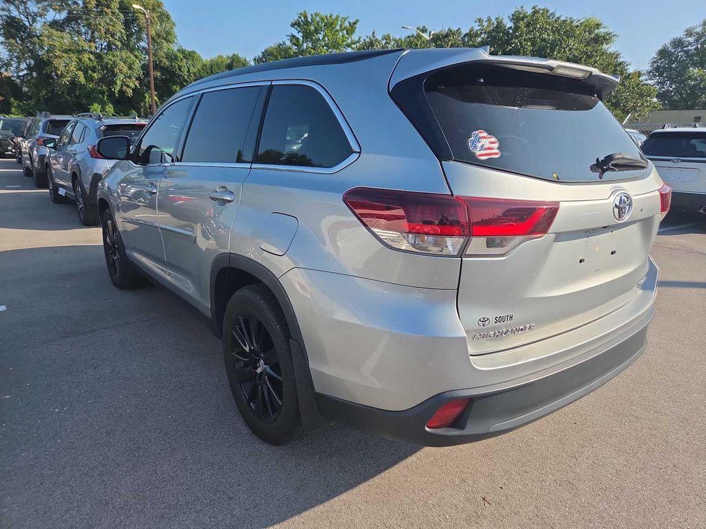 used 2019 Toyota Highlander car, priced at $26,999