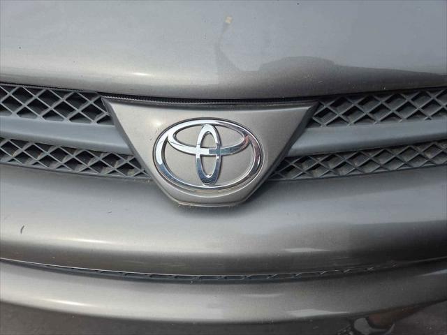 used 2004 Toyota Sienna car, priced at $6,669