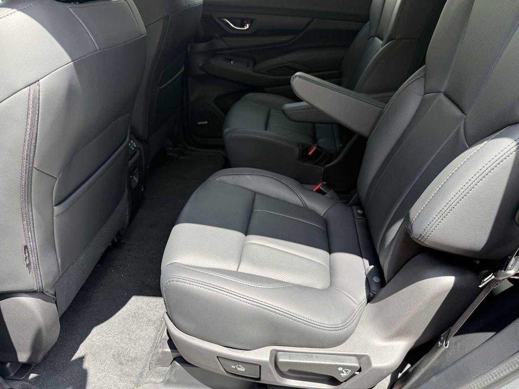 new 2025 Subaru Ascent car, priced at $52,700