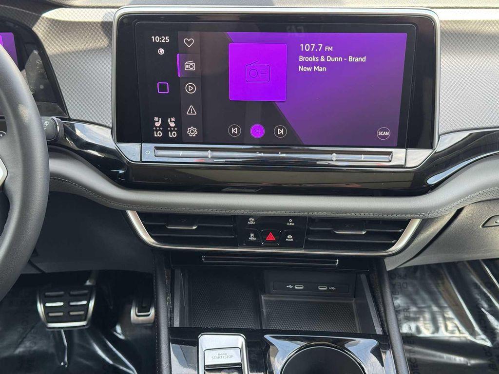 used 2024 Volkswagen Atlas car, priced at $34,228