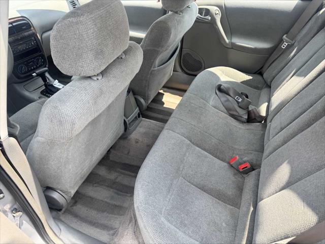 used 2000 Saturn LS car, priced at $3,999