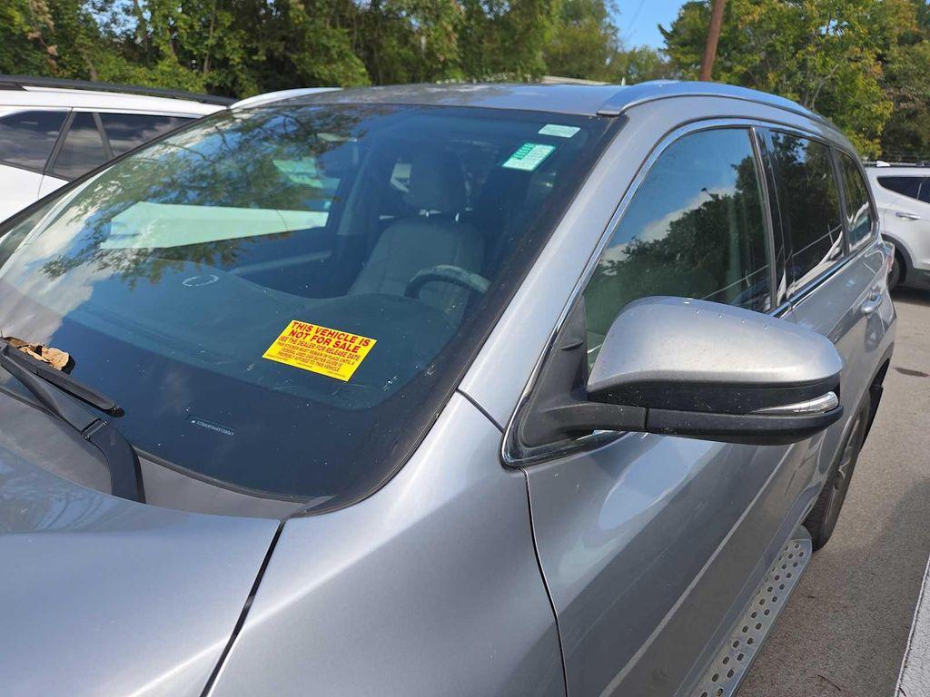 used 2016 Toyota Highlander car, priced at $12,846