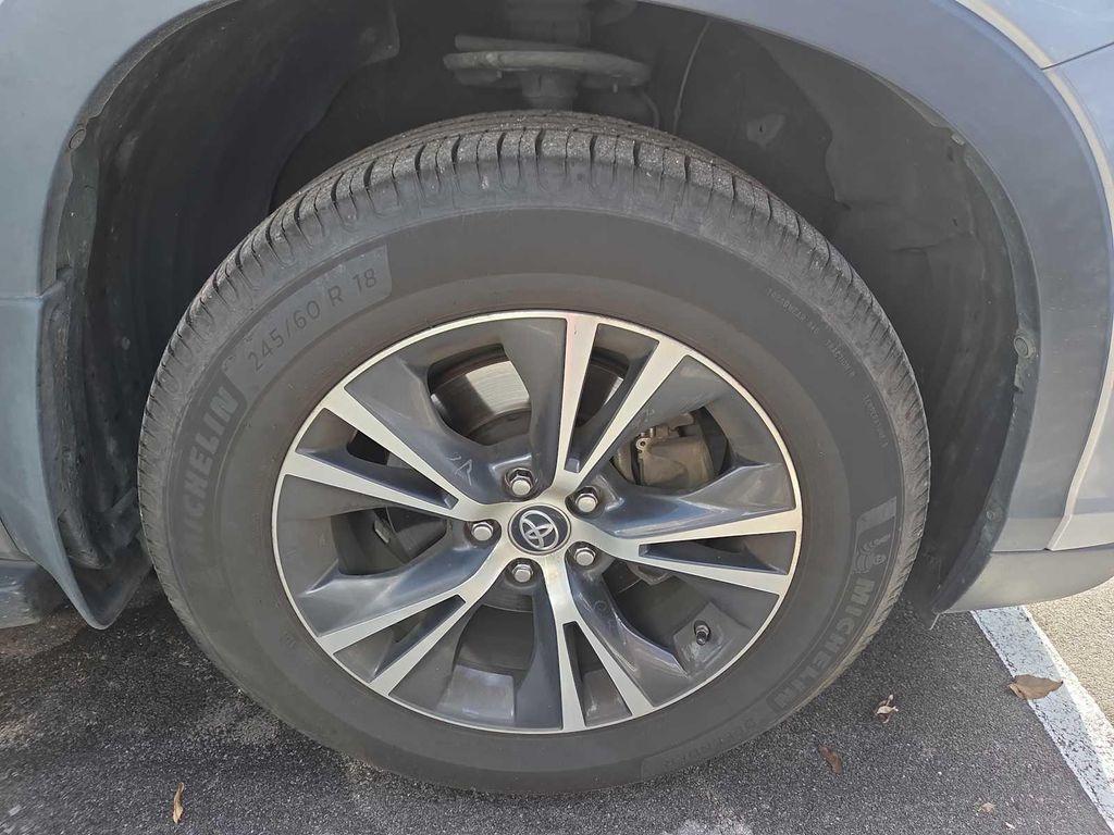 used 2016 Toyota Highlander car, priced at $12,846