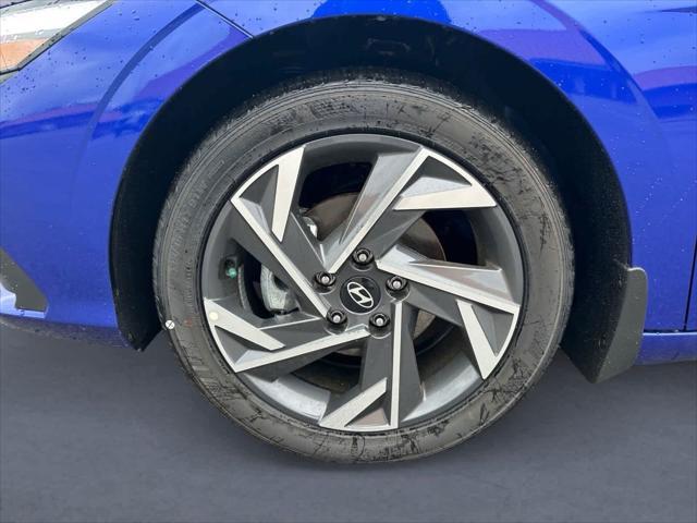 new 2025 Hyundai Elantra car, priced at $24,176