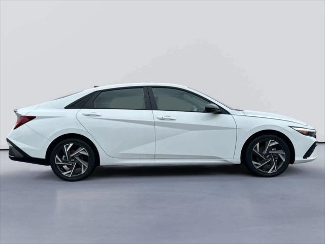 new 2025 Hyundai Elantra car, priced at $28,838