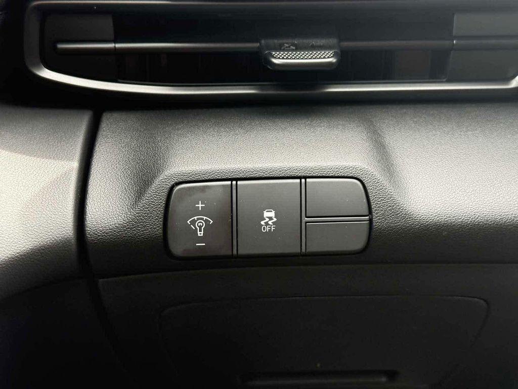 new 2025 Hyundai Elantra car, priced at $24,161