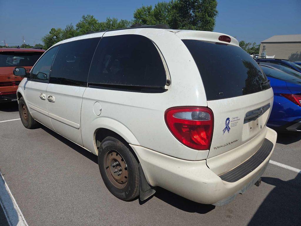 used 2005 Chrysler Town & Country car, priced at $1,500