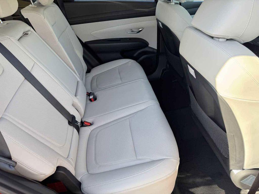 new 2025 Hyundai TUCSON Hybrid car, priced at $37,948