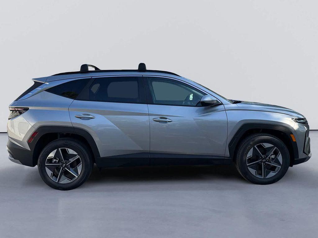 new 2025 Hyundai TUCSON Hybrid car, priced at $37,948