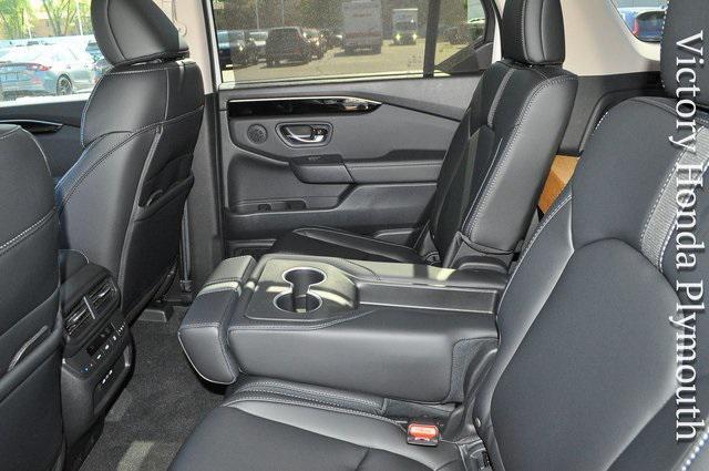 new 2025 Honda Pilot car, priced at $48,235