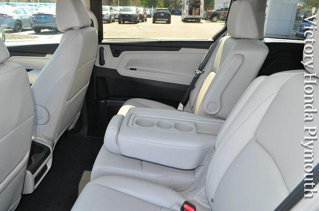 new 2026 Honda Odyssey car, priced at $44,245