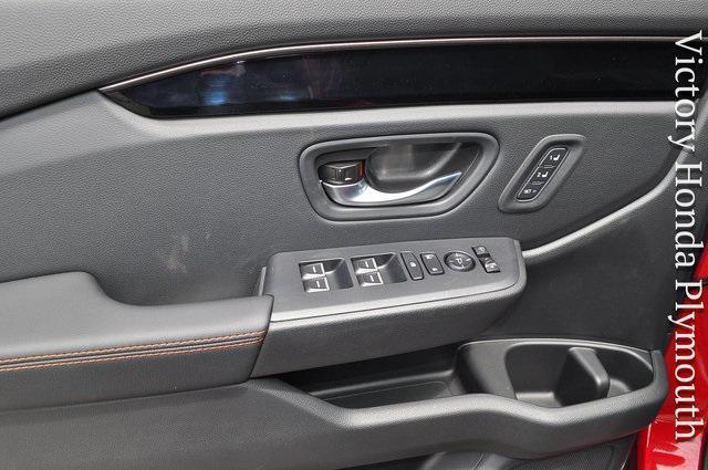 new 2025 Honda Pilot car, priced at $51,305