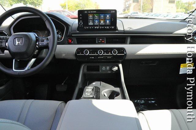 new 2025 Honda Pilot car, priced at $47,550