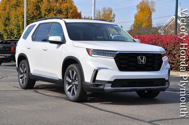 new 2025 Honda Pilot car, priced at $51,450