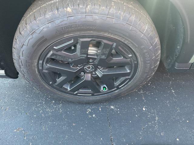 new 2026 Honda CR-V Hybrid car, priced at $40,705