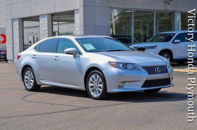 used 2015 Lexus ES 300h car, priced at $15,600