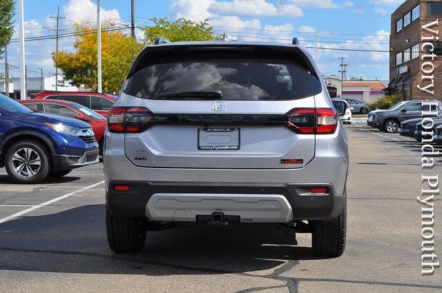 new 2025 Honda Pilot car, priced at $50,895
