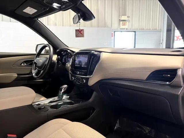used 2022 Chevrolet Traverse car, priced at $26,995