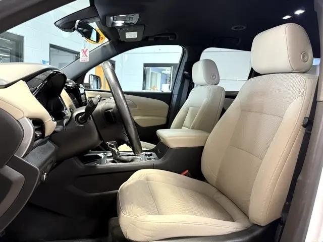 used 2022 Chevrolet Traverse car, priced at $26,995
