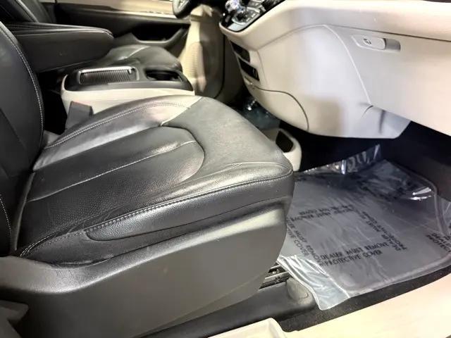 used 2022 Chrysler Pacifica car, priced at $23,995