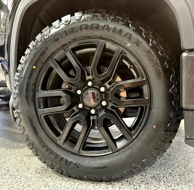 used 2020 GMC Sierra 1500 car, priced at $32,775