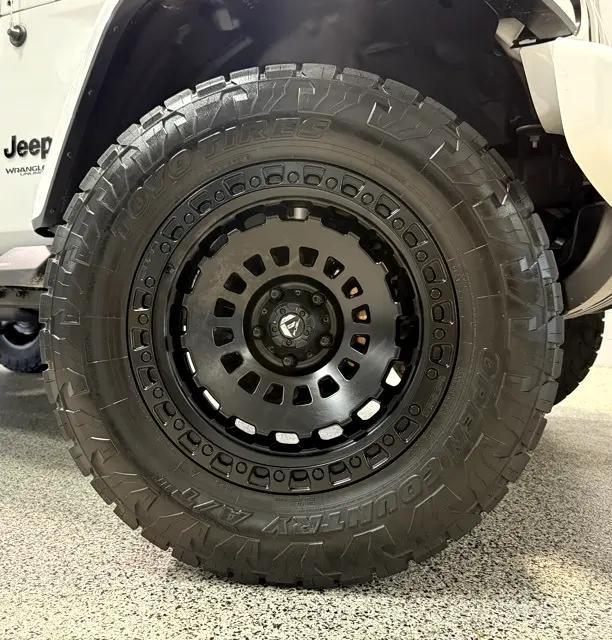 used 2021 Jeep Wrangler car, priced at $40,995