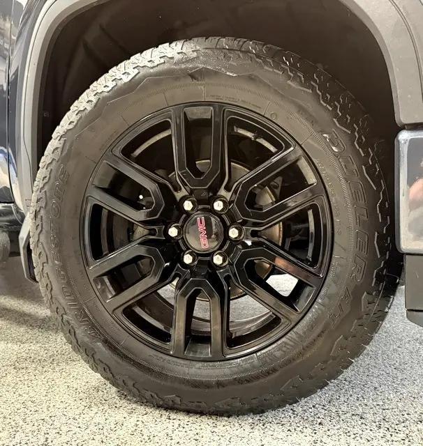used 2022 GMC Sierra 1500 car, priced at $33,995