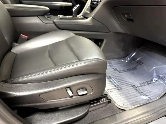 used 2023 Cadillac XT6 car, priced at $31,995