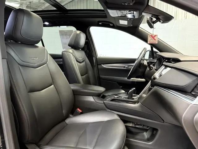used 2023 Cadillac XT6 car, priced at $31,995
