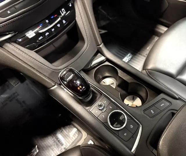 used 2023 Cadillac XT6 car, priced at $31,995