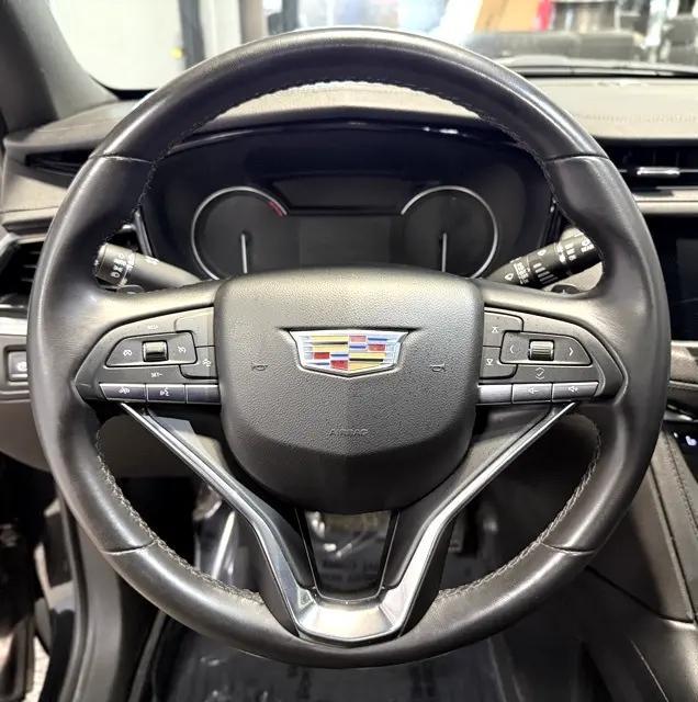 used 2023 Cadillac XT6 car, priced at $31,995