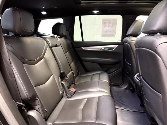 used 2023 Cadillac XT6 car, priced at $31,995