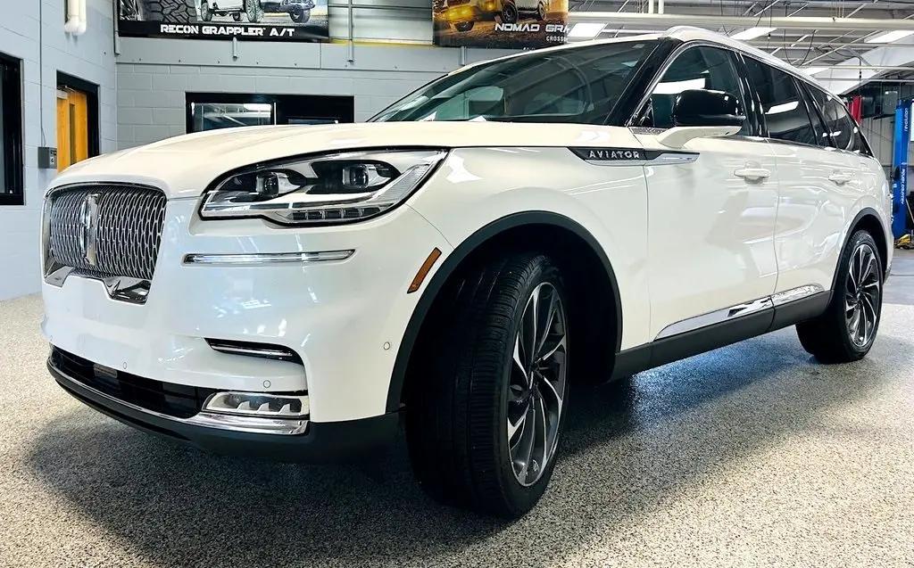 used 2020 Lincoln Aviator car, priced at $29,995