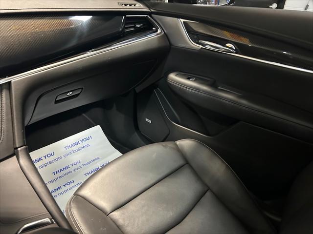 used 2022 Cadillac XT6 car