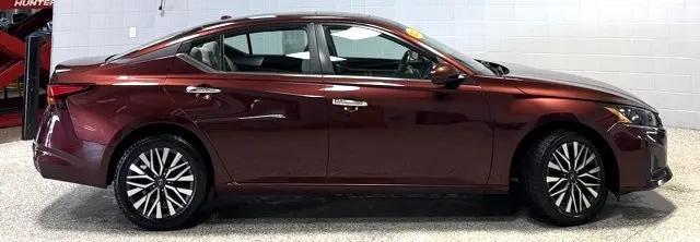 used 2023 Nissan Altima car, priced at $21,945