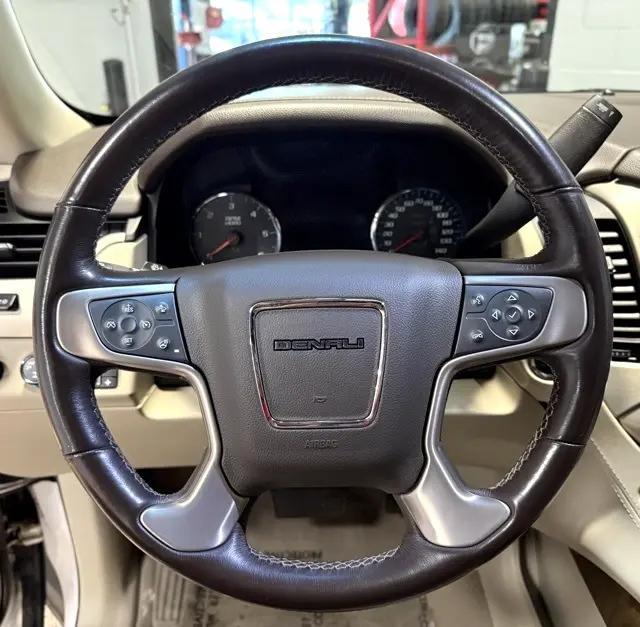 used 2020 GMC Yukon car, priced at $35,795