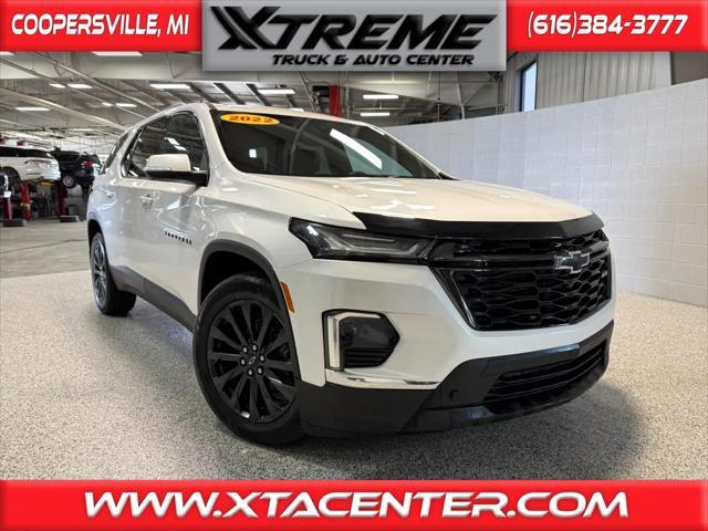 used 2022 Chevrolet Traverse car, priced at $30,995