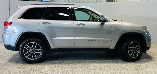 used 2020 Jeep Grand Cherokee car, priced at $25,945