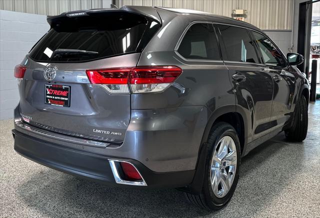 used 2019 Toyota Highlander car, priced at $27,775