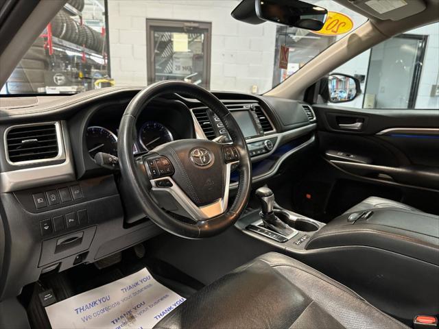 used 2019 Toyota Highlander car, priced at $27,775