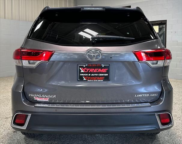 used 2019 Toyota Highlander car, priced at $27,775