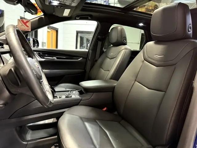 used 2023 Cadillac XT5 car, priced at $33,625